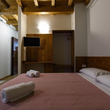 Piazza Cavour Bed & Breakfast LʼAquila Dış mekan fotoğraf